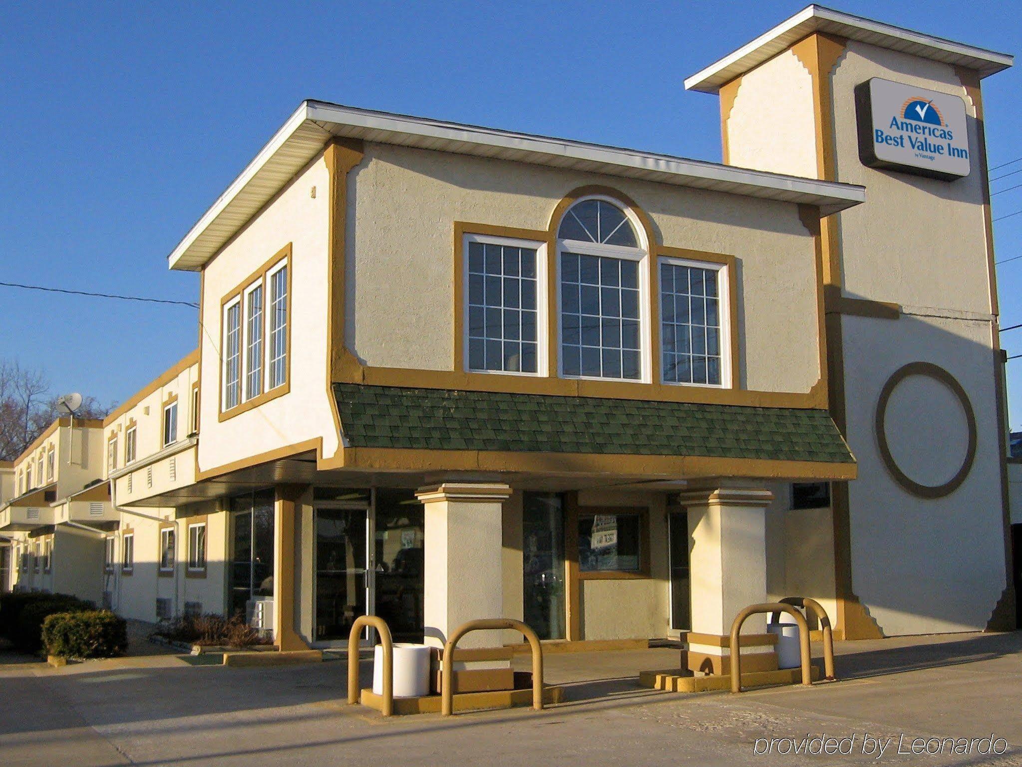 Americas Best Value Inn Macomb מראה חיצוני תמונה