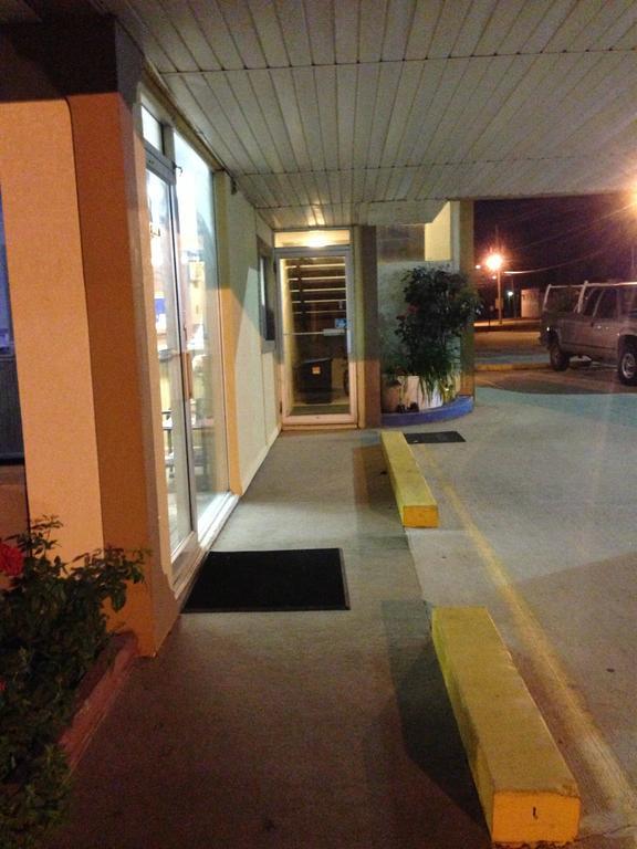 Americas Best Value Inn Macomb מראה חיצוני תמונה